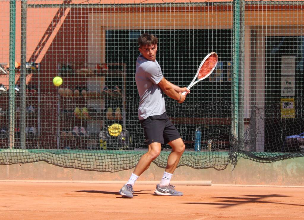 Campamento de tenis en España
